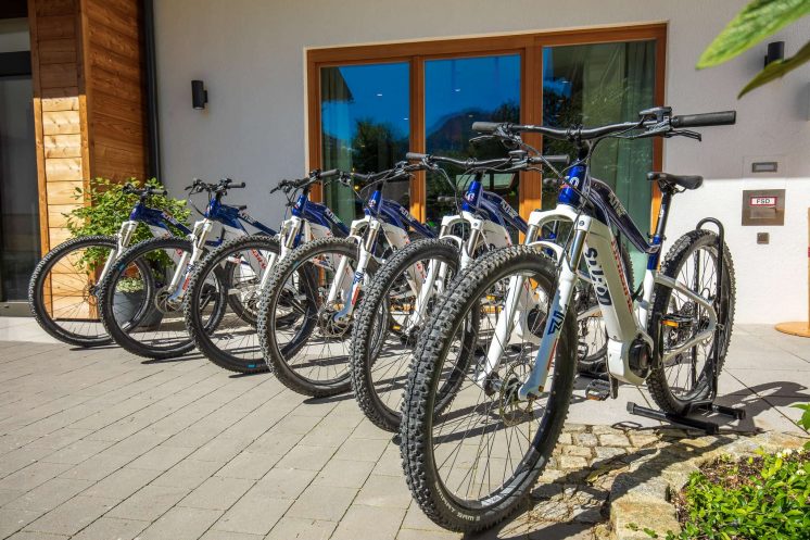 Bild von einigen Fahrrädern des Hotels