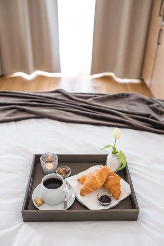 Helds Vitalhotel Ruhpolding Frühstück im Bett